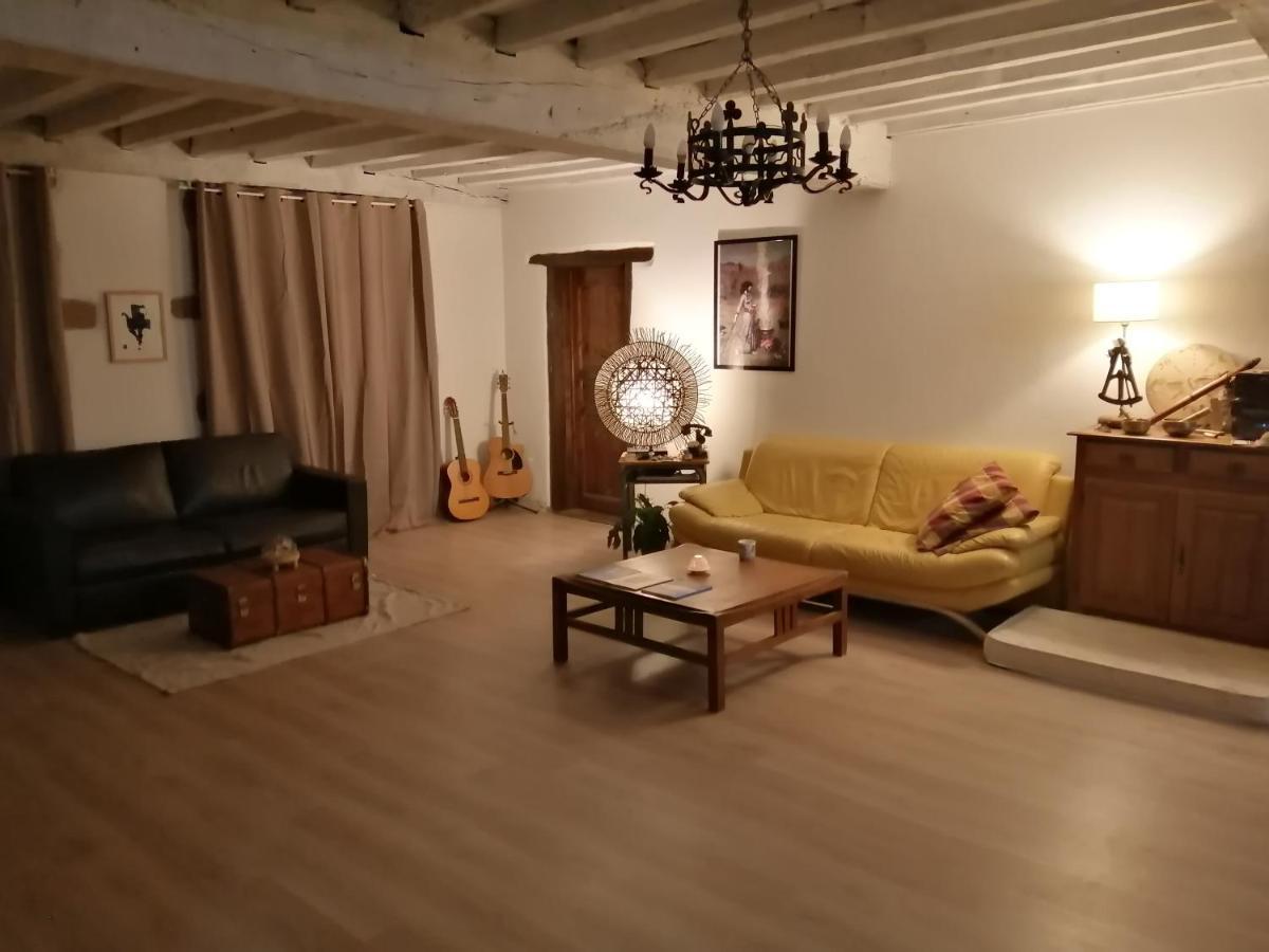 Gite Le Relais De La Source Hostel Caro  Ngoại thất bức ảnh